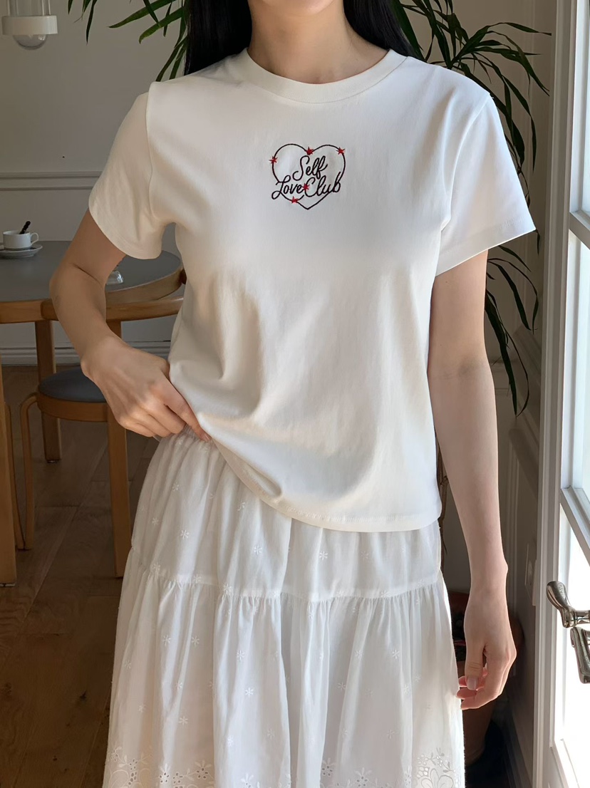 BINUS韓國東大門代購女裝新品26春夏人氣推薦時尚T恤刺繡BINUST恤圖色1