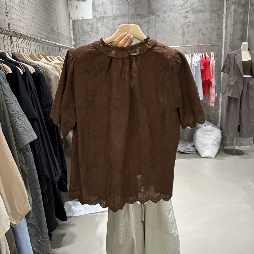 JUNI韓國直郵女士新品推薦時尚人氣26夏季熱賣襯衫蕾絲衫Lmy juni襯衫/蕾絲衫