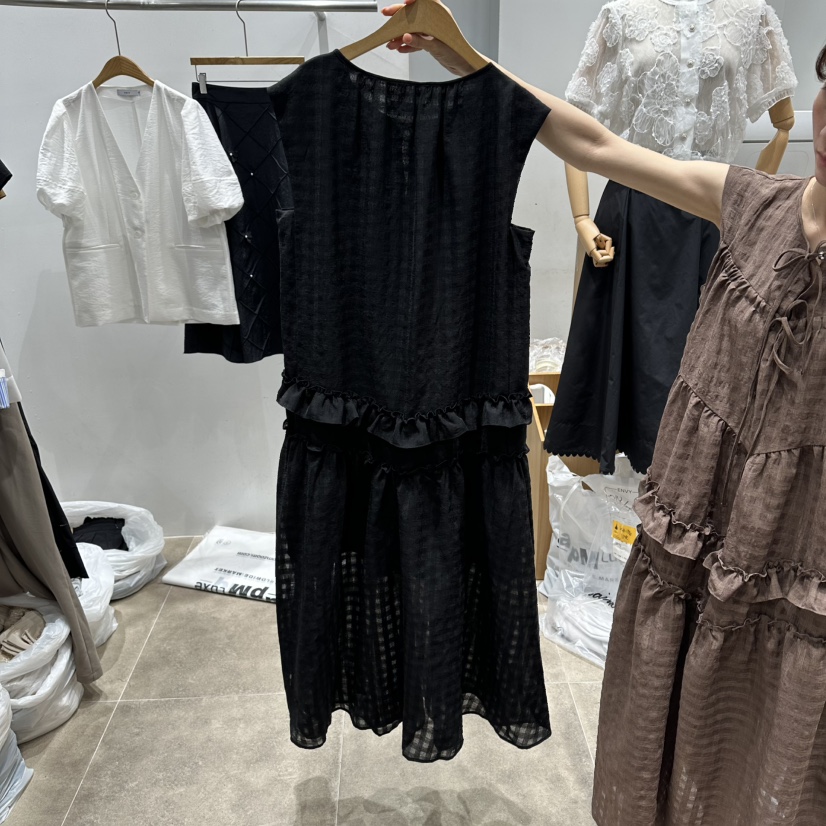 ENVY韓國直郵女裝新款推薦時尚人氣26春夏26夏季休閑連衣裙ENVY連衣裙