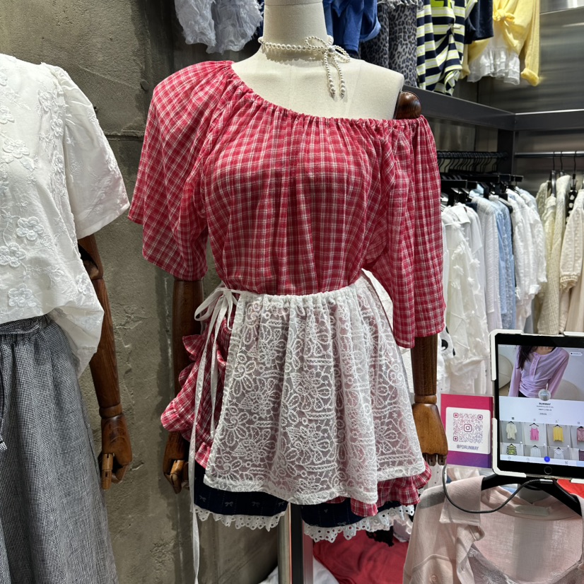 RUNWAY-런웨이韓國直郵女裝新品推薦人氣熱賣襯衫蕾絲衫RUNWAY襯衫/蕾絲衫