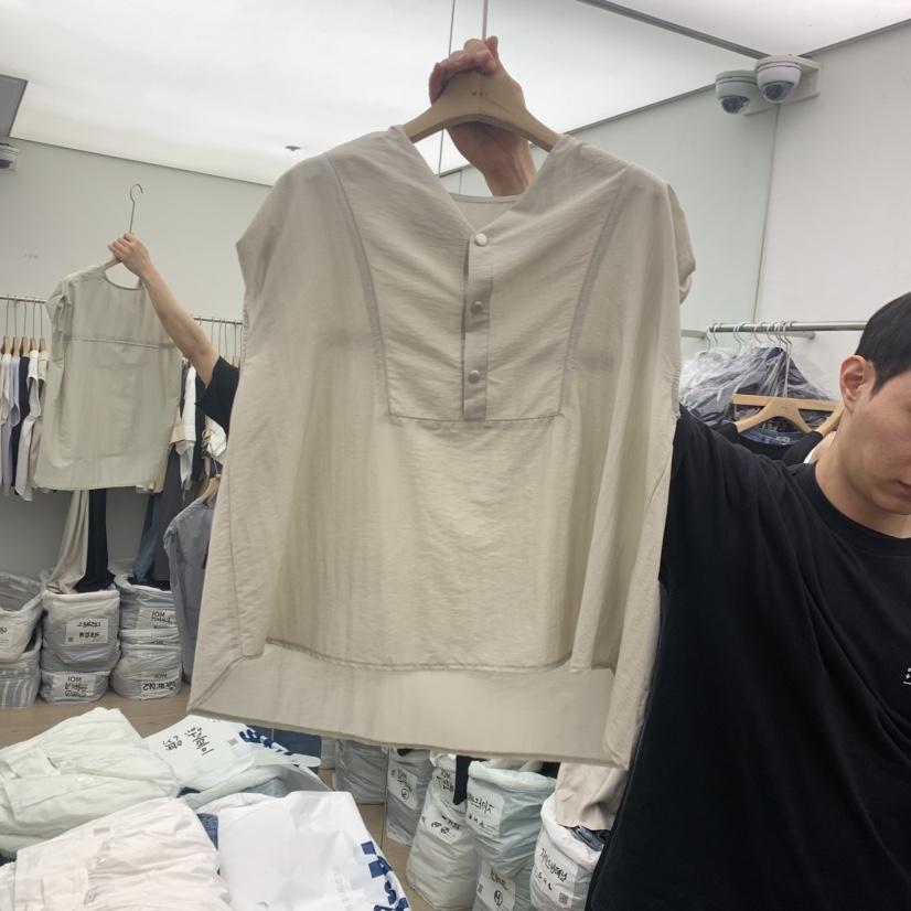 MOI-A韓國代購女士新品休閑人氣26春夏26夏季襯衫蕾絲衫LMOI-A襯衫/蕾絲衫圖色2