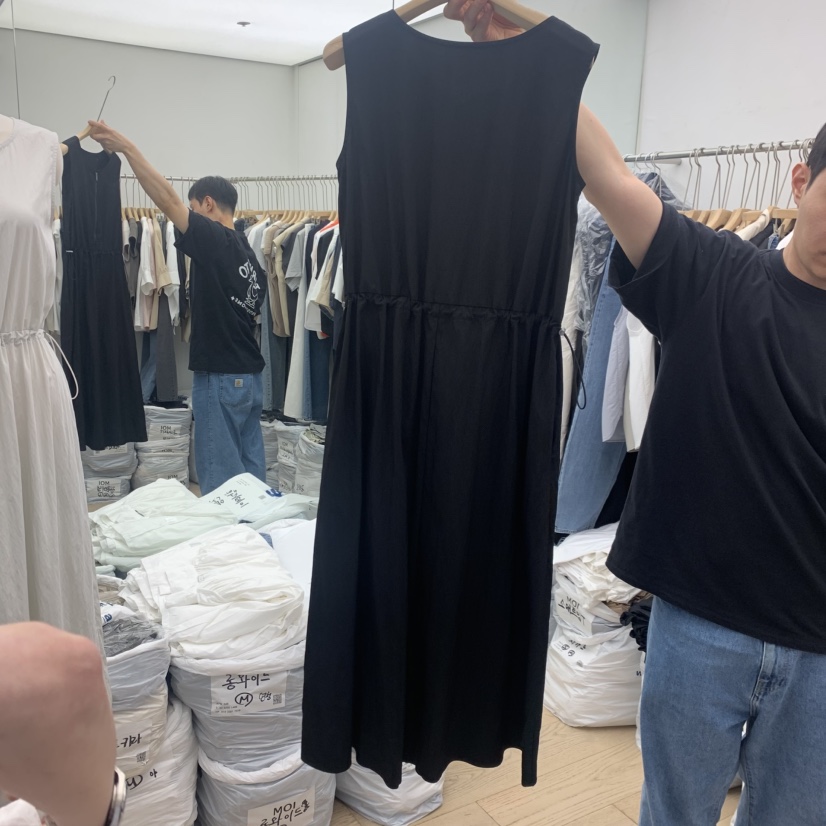 MOI-A韓國直郵女裝新品人氣休閑職業推薦時尚連衣裙拉鏈SMOI-A連衣裙