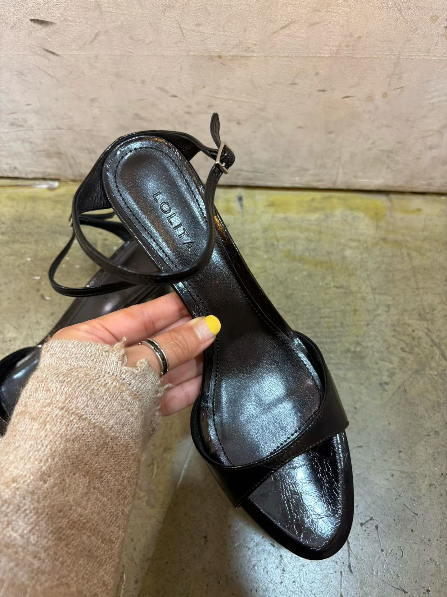 LOLITA韓國直郵女裝新品時尚休閑職業熱賣人氣推薦涼鞋拖鞋LOLITA涼鞋/拖鞋
