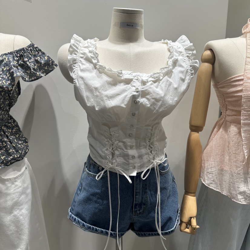 BAIE.38東大門實拍韓國女裝新品推薦休閑熱賣吊帶背心孔眼LBAIE.38吊帶/背心圖色1