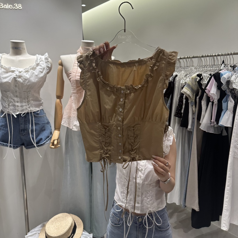 BAIE.38東大門實拍韓國女裝新品推薦休閑熱賣吊帶背心孔眼LBAIE.38吊帶/背心圖色2