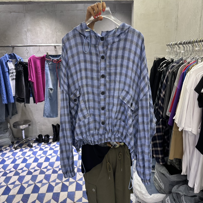 AMOUR韓國直郵女士新品26春夏時尚職業襯衫蕾絲衫連帽衫亞麻AMOUR襯衫/蕾絲衫圖色2