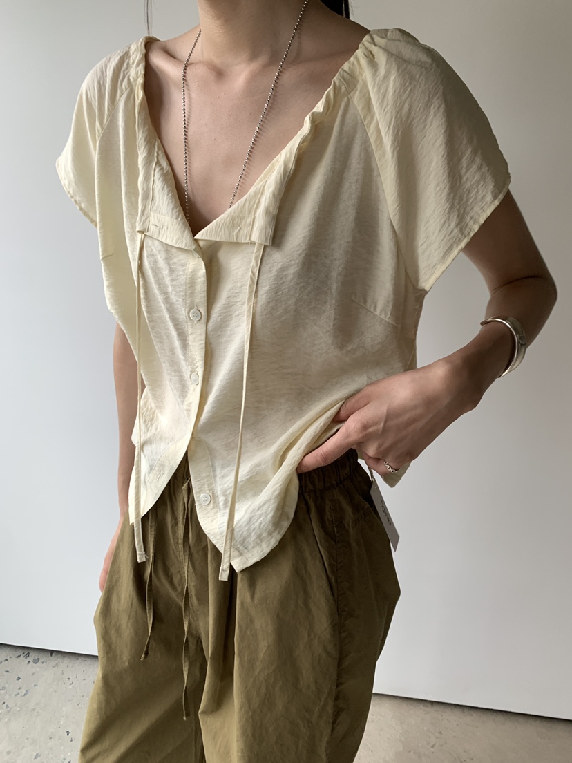 B_GARDER韓國東大門代購女士新款時尚26夏季26春夏襯衫蕾絲衫B.GARDER襯衫/蕾絲衫
