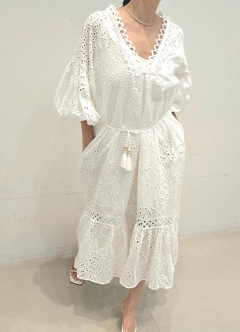 NEOUL韓國東大門代購女裝新款推薦26夏季人氣連衣裙刺繡SNEOUL/ahin雙領標簽連衣裙