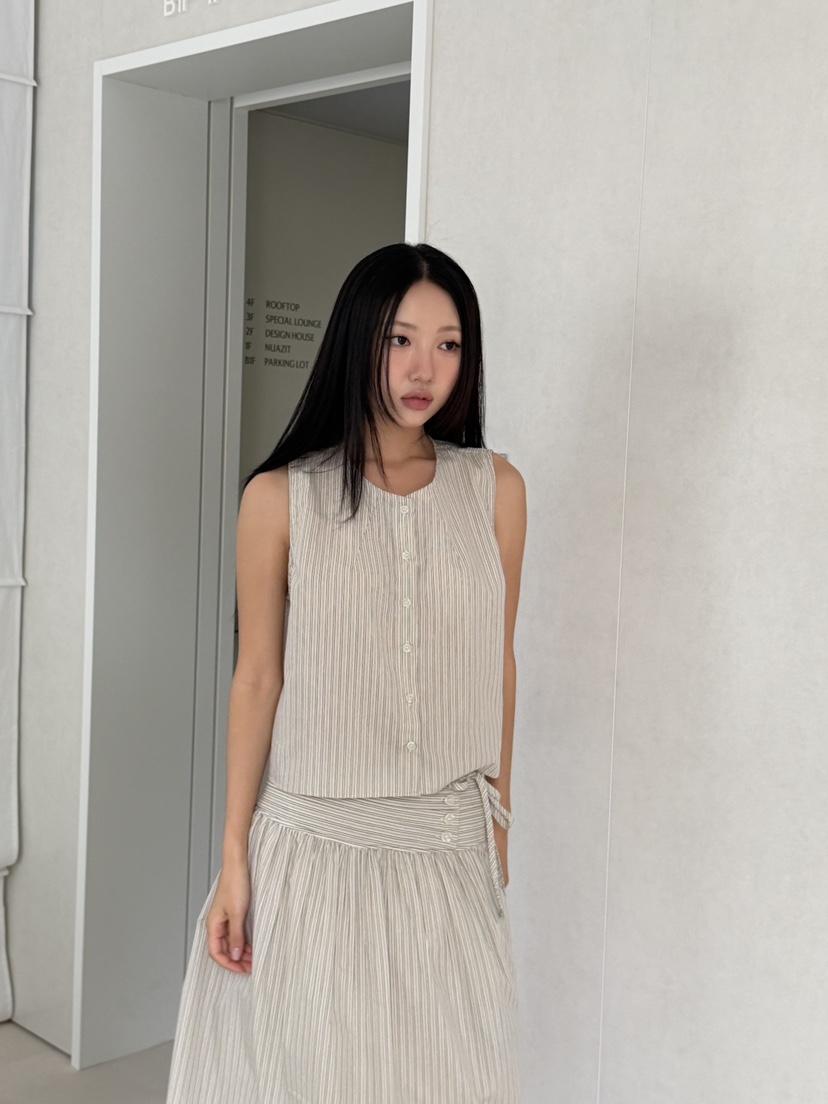 KARE/WEREPIECE韓國直郵女裝新款時尚休閑26夏季吊帶背心LKARE/WEREPIECE吊帶/背心