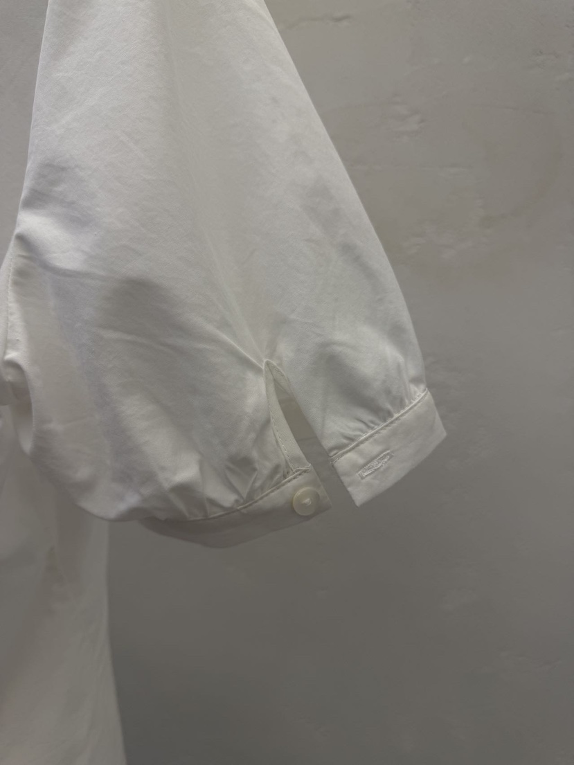AUTUMN BEIGE-Q東大門實拍韓國女裝新款人氣襯衫蕾絲衫褶皺緞帶A.b/AUTUMN BEIGE襯衫/蕾絲衫
