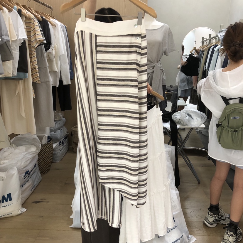VILLABUTTON韓國直郵女士新款26夏季職業熱賣推薦26春夏長裙VILLABUTTON長裙圖色1