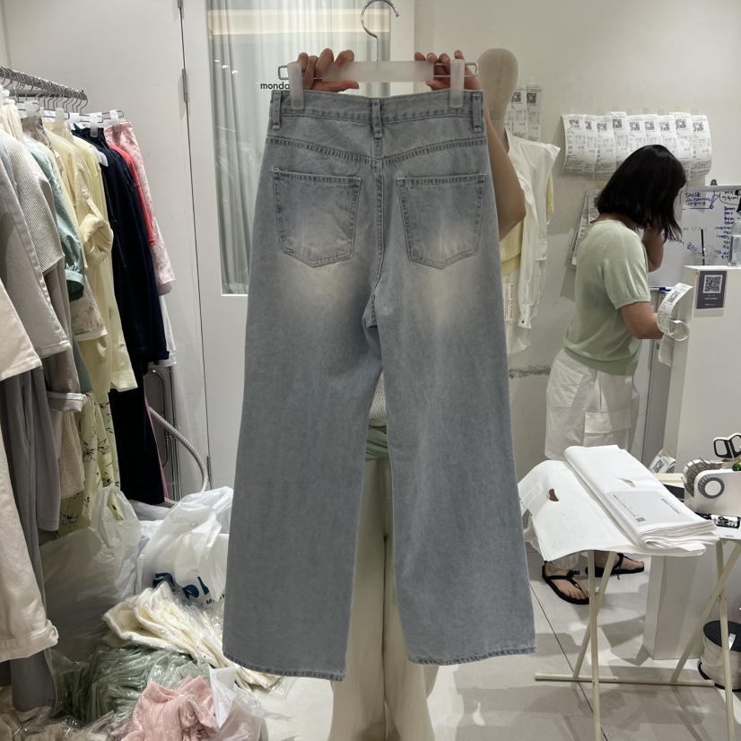 MONDAY TO SUNDAY韓國直郵實拍女裝新品職業熱賣牛仔褲MONDAY TO SUNDAY牛仔褲