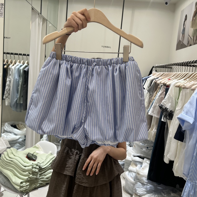 YUNBAL韓國代購女士新品熱賣時尚26夏季職業短褲條紋燈籠YUNBAL短褲圖色2