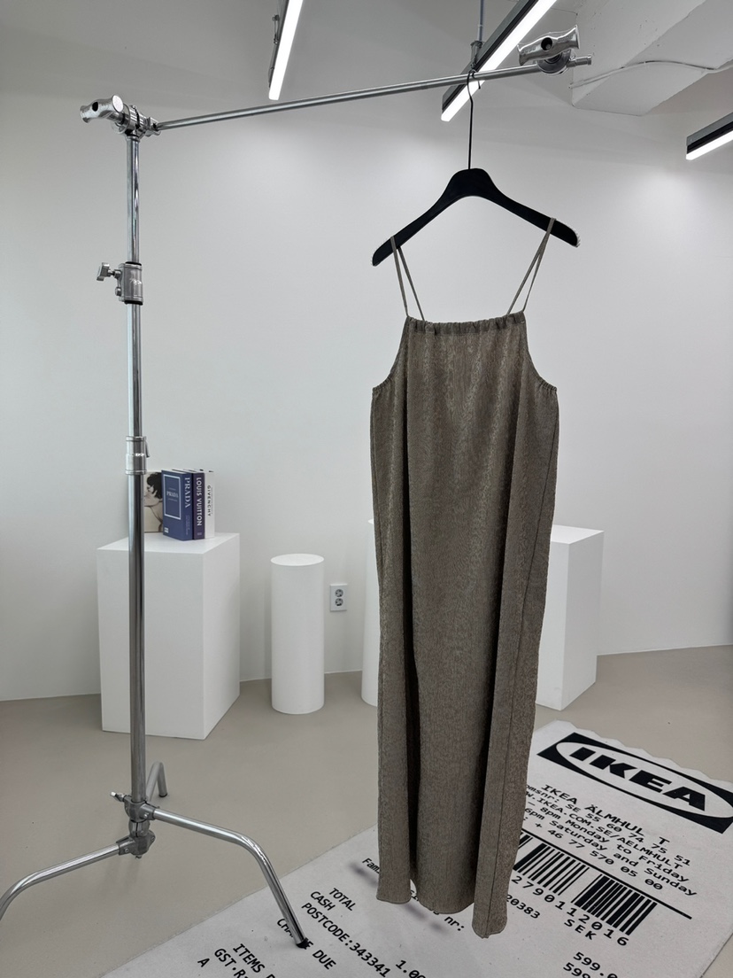 RED-A韓國東大門直郵女裝新品時尚26春夏熱賣連衣裙露背RED-A連衣裙圖色1