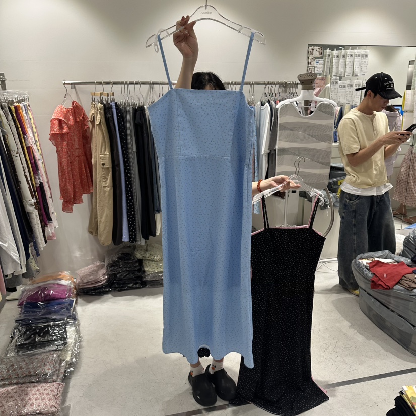 COMBO韓國代購女裝新款26夏季時尚熱賣職業人氣26春夏連衣裙COM_BO連衣裙圖色2