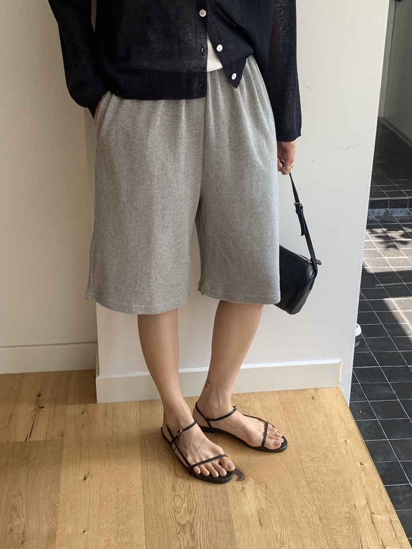 NOTICE韓國直郵實拍女裝新品推薦26春夏職業時尚短褲華夫格NOTICE短褲