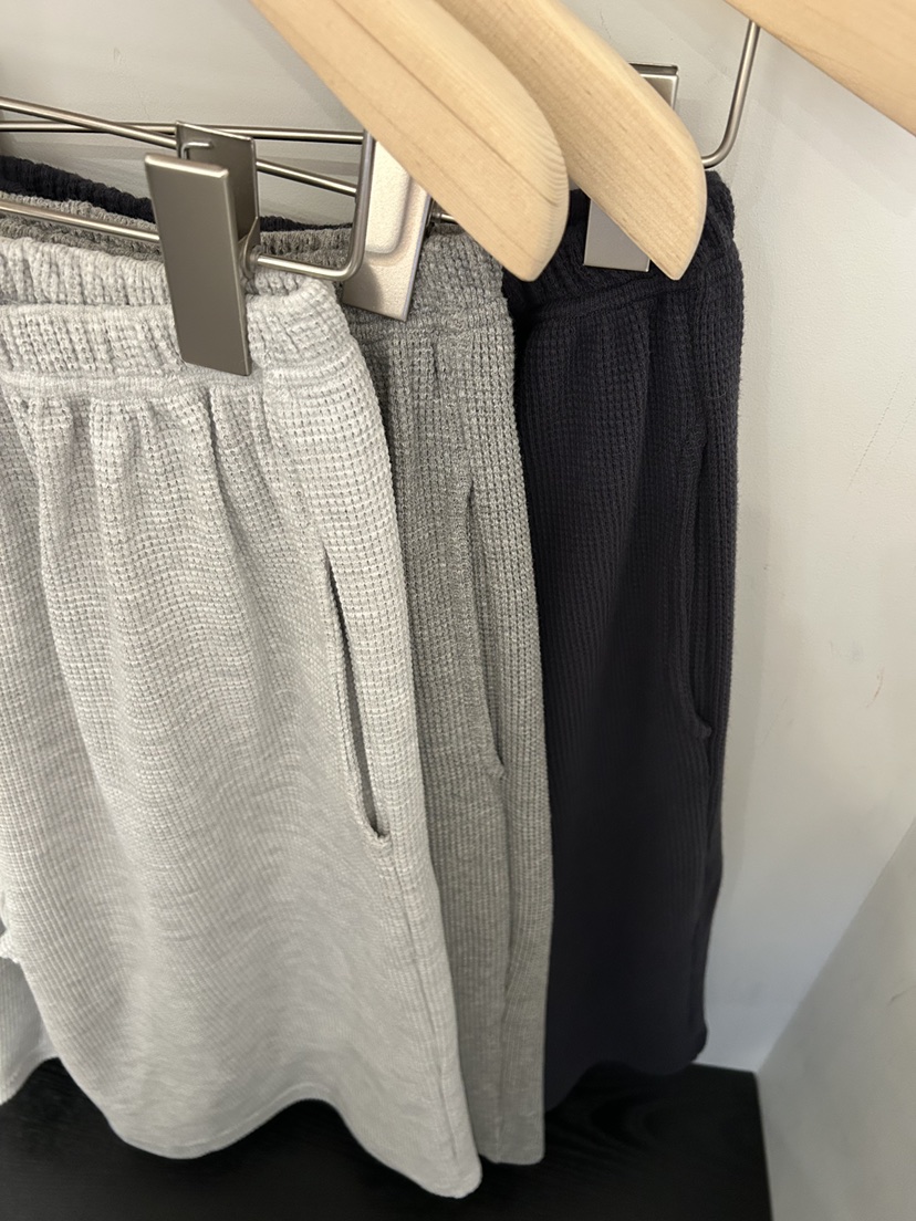 NOTICE韓國直郵實拍女裝新品推薦26春夏職業時尚短褲華夫格NOTICE短褲