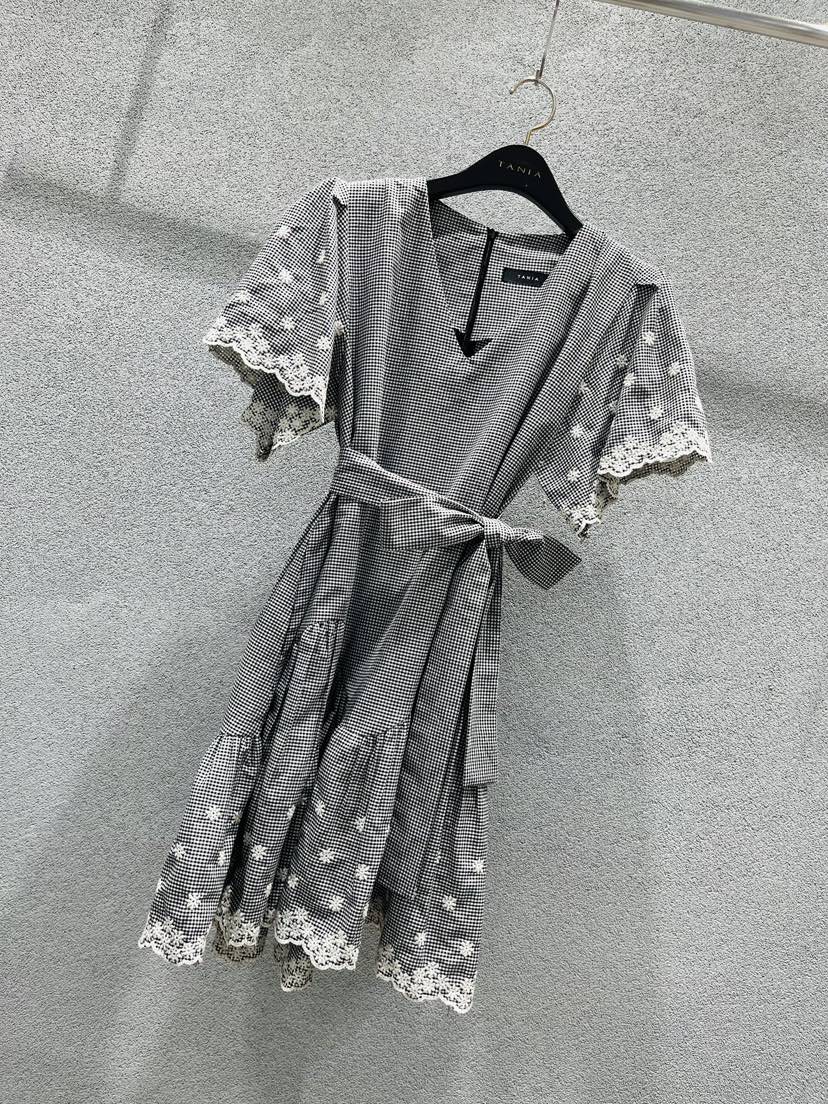 TANIA韓國直郵女裝新品26夏季職業時尚26春夏連衣裙含腰繩TANIA連衣裙