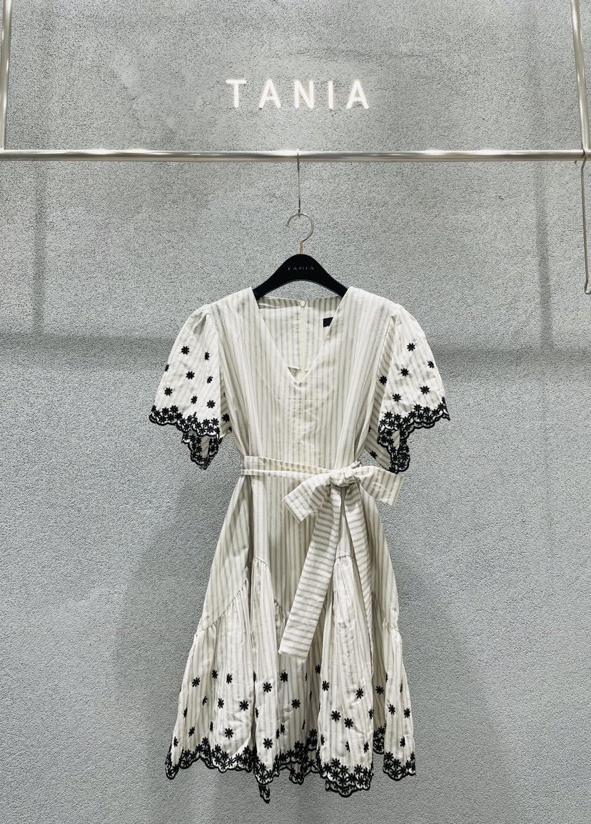 TANIA韓國直郵女裝新品26夏季職業時尚26春夏連衣裙含腰繩TANIA連衣裙圖色1
