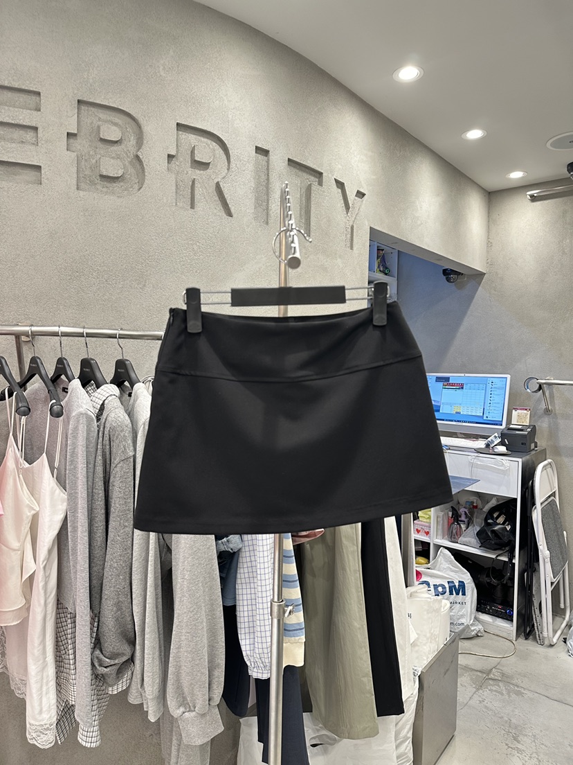 CELEBRITY-A韓國直郵女士新品人氣26春夏推薦熱賣休閑裙褲CELEBRITY-A裙褲