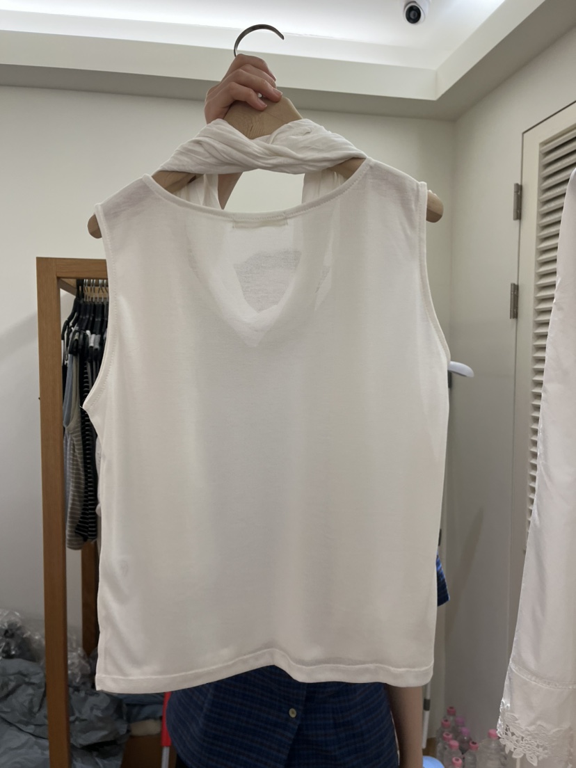 TIZZI韓國直郵實拍女士新品推薦休閑熱賣26春夏吊帶背心含圍巾TIZZI吊帶/背心