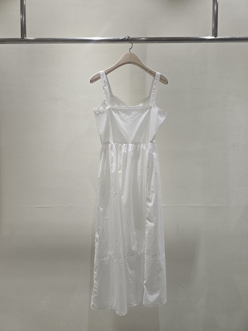 LIKEVAM韓國東大門直郵女士新品時尚26夏季推薦熱賣連衣裙LIKEVAM連衣裙