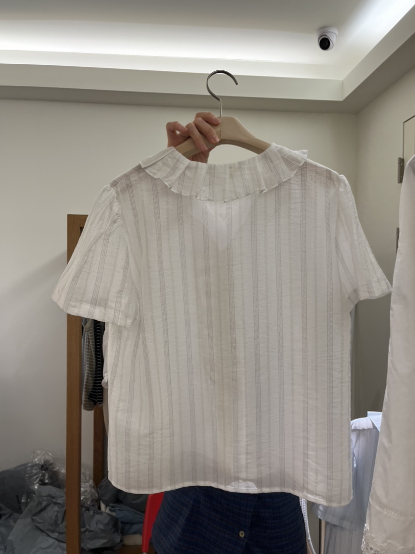 TIZZI韓國東大門代購女裝新品人氣推薦時尚熱賣襯衫蕾絲衫TIZZI襯衫/蕾絲衫