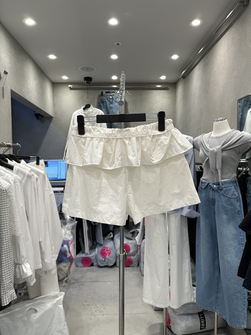CELEBRITY-A韓國東大門直郵女裝新品推薦26春夏職業短褲CELEBRITY-A短褲