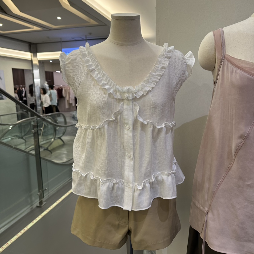 FURE韓國東大門代購女裝新品職業熱賣26春夏襯衫蕾絲衫紐扣FURE襯衫/蕾絲衫圖色1