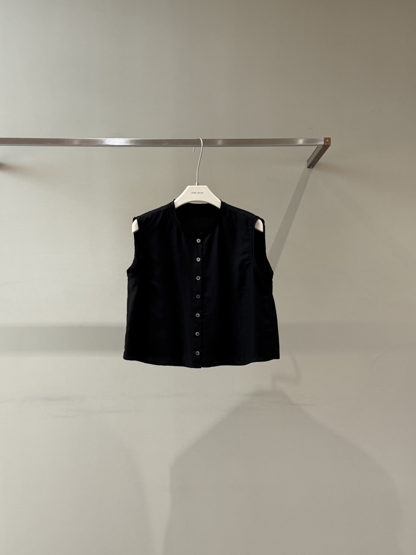 LIMED SPRUCE韓國代購女裝新品26春夏熱賣時尚吊帶背心LLimed Spruce吊帶/背心圖色2