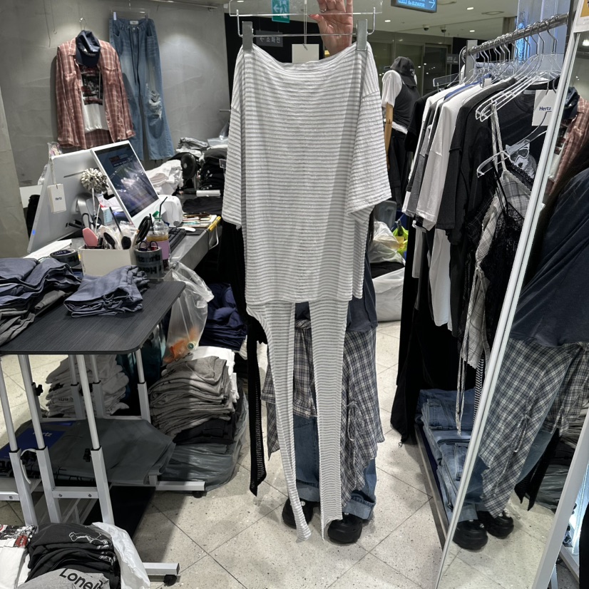 HERTZ-P韓國東大門直郵女裝新品推薦休閑26春夏職業T恤SHERTZ-PT恤圖色1