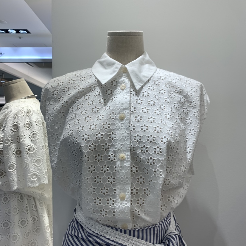 A韓國直郵女士新品26春夏休閑26夏季時尚熱賣人氣襯衫蕾絲衫A STORE襯衫/蕾絲衫圖色2