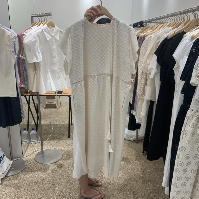 A韓國直郵女士新品時尚推薦26夏季休閑26春夏連衣裙荷葉邊A STORE連衣裙圖色1