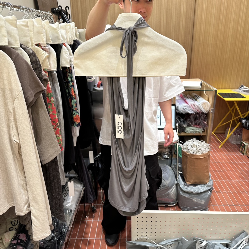 EEE韓國東大門直郵女士新款26夏季人氣職業休閑26春夏吊帶背心EEE吊帶/背心