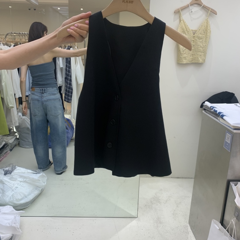 FLAUNT韓國直郵女士新品人氣職業26春夏吊帶背心喇叭褲亞麻FLAUNT吊帶/背心圖色2