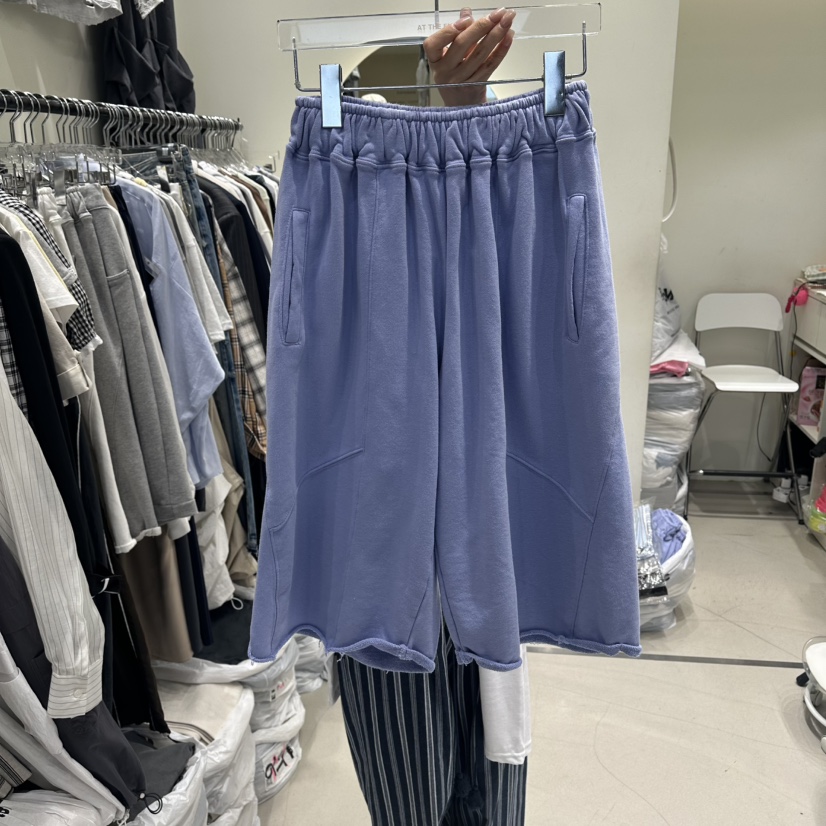 AT THE END韓國代購女裝新品職業人氣推薦時尚熱賣短褲AT THE END短褲圖色2