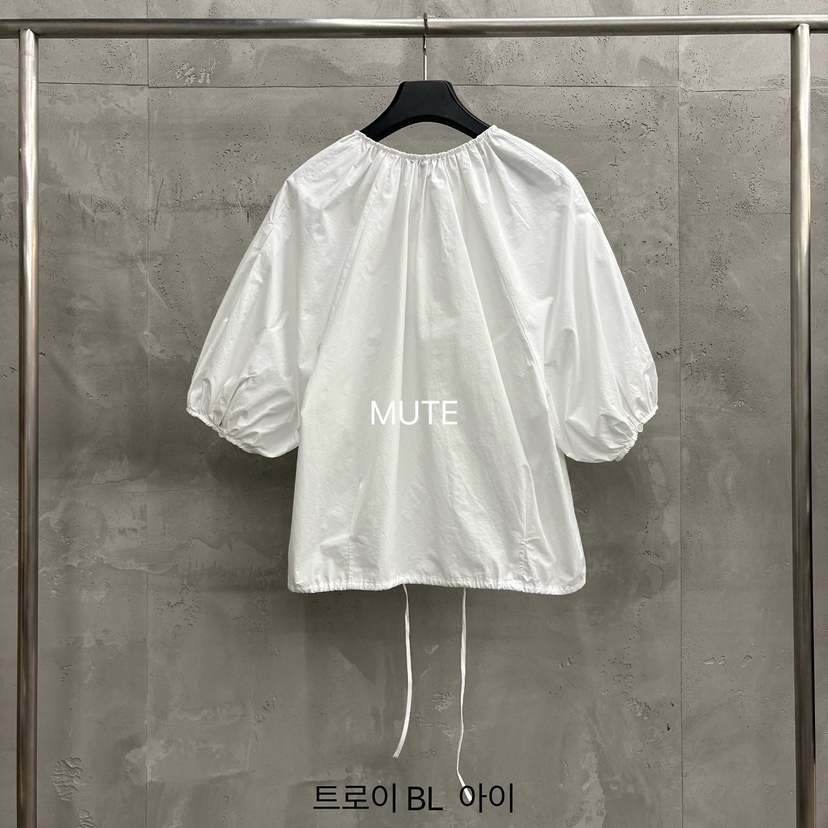 MUTE-P韓國直郵女士新款26春夏熱賣26夏季時尚襯衫蕾絲衫LMUTE襯衫/蕾絲衫