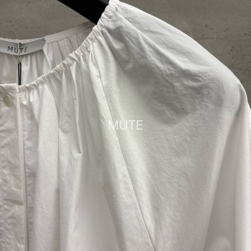MUTE-P韓國直郵女士新款26春夏熱賣26夏季時尚襯衫蕾絲衫LMUTE襯衫/蕾絲衫