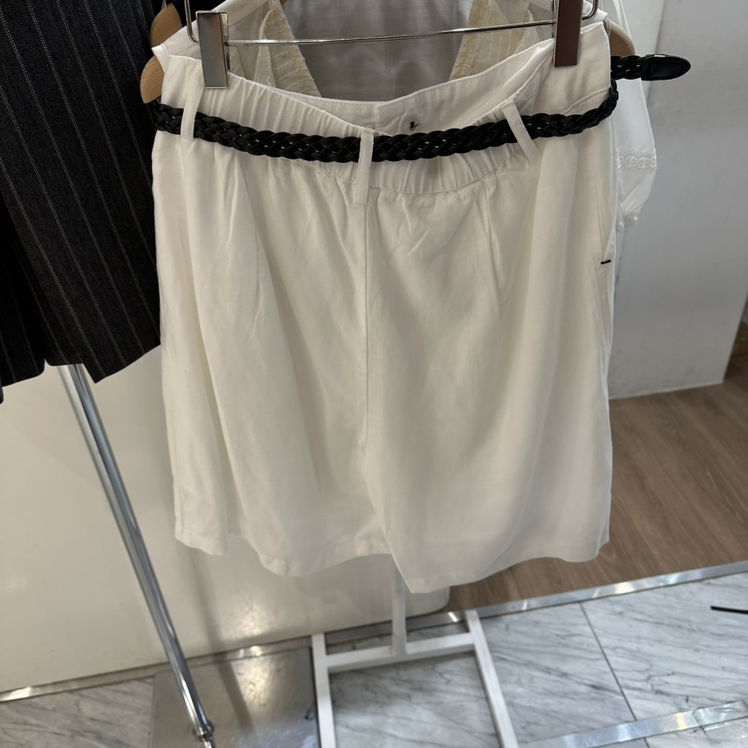 ABLESTUDIO韓國東大門直郵女士新款時尚職業熱賣短褲含腰帶ABLESTUDIO短褲