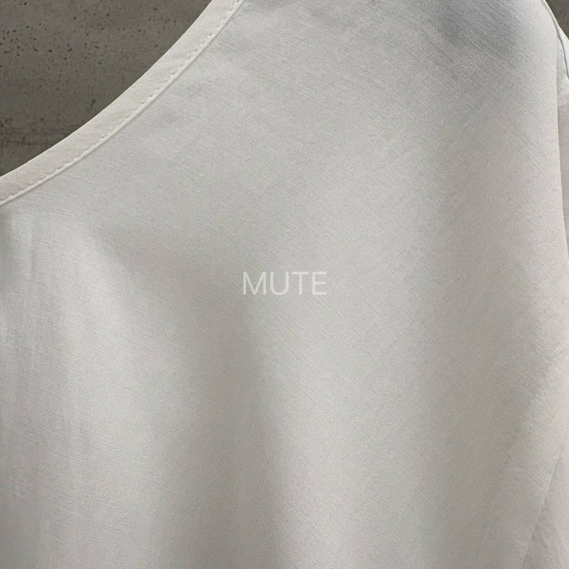 MUTE-P韓國直郵女士新款熱賣26夏季休閑職業襯衫蕾絲衫LMUTE襯衫/蕾絲衫
