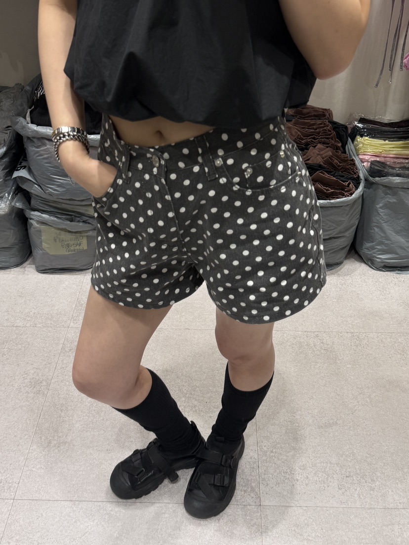 SHIRRING韓國直郵實拍女士新款休閑熱賣人氣職業短褲圓點SHIRRING短褲