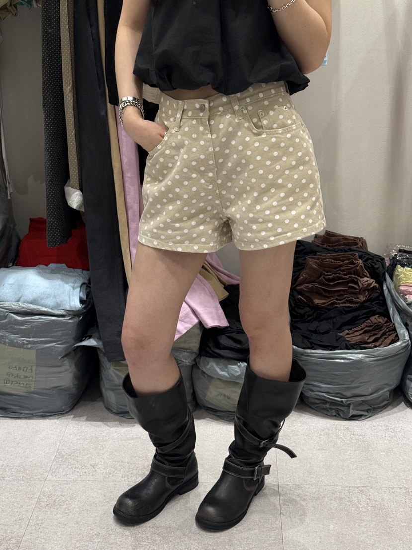 SHIRRING韓國直郵實拍女士新款休閑熱賣人氣職業短褲圓點SHIRRING短褲