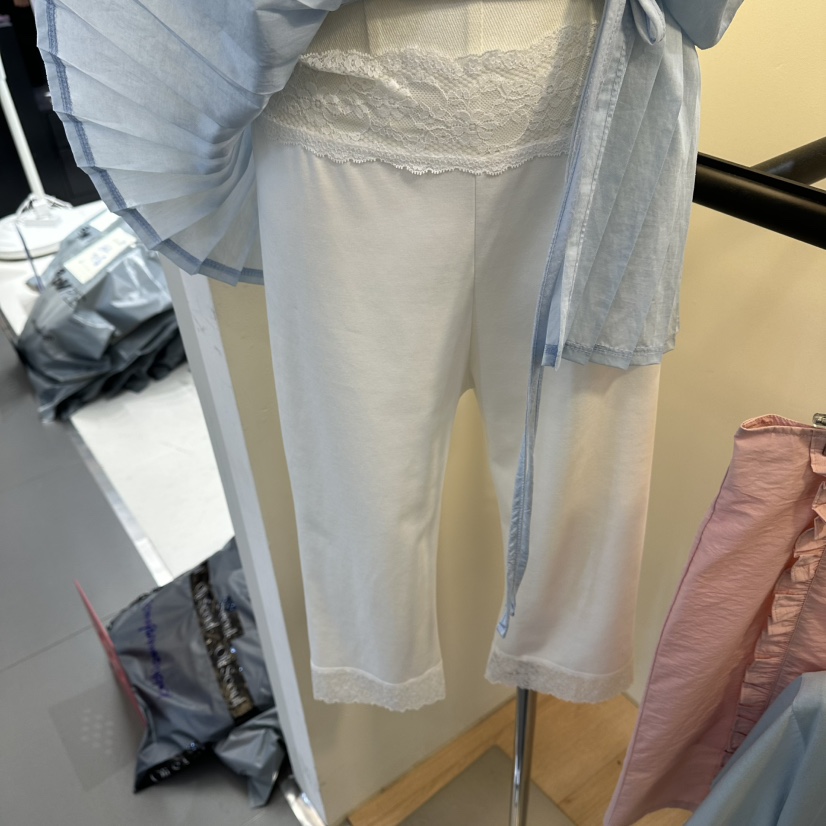 ARR韓國東大門代購女裝新品時尚人氣26夏季26春夏職業短褲ARR短褲圖色1