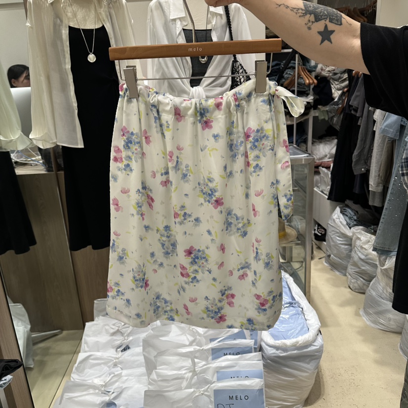 MELO韓國直郵女士新款職業26春夏26夏季休閑半身裙中短裙MELO半身裙/中短裙圖色1