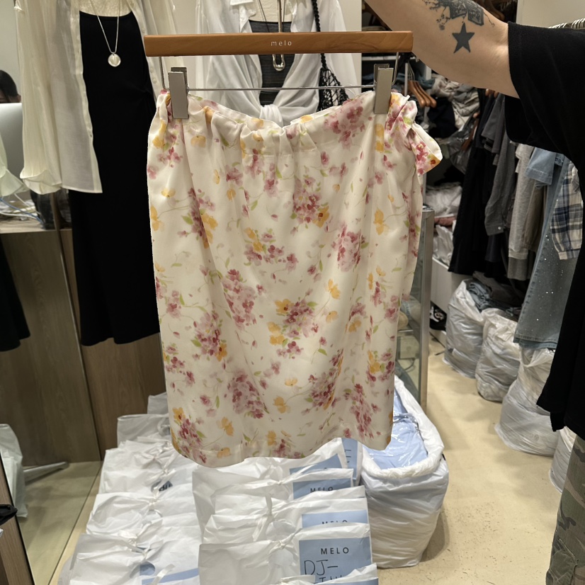 MELO韓國直郵女士新款職業26春夏26夏季休閑半身裙中短裙MELO半身裙/中短裙圖色2