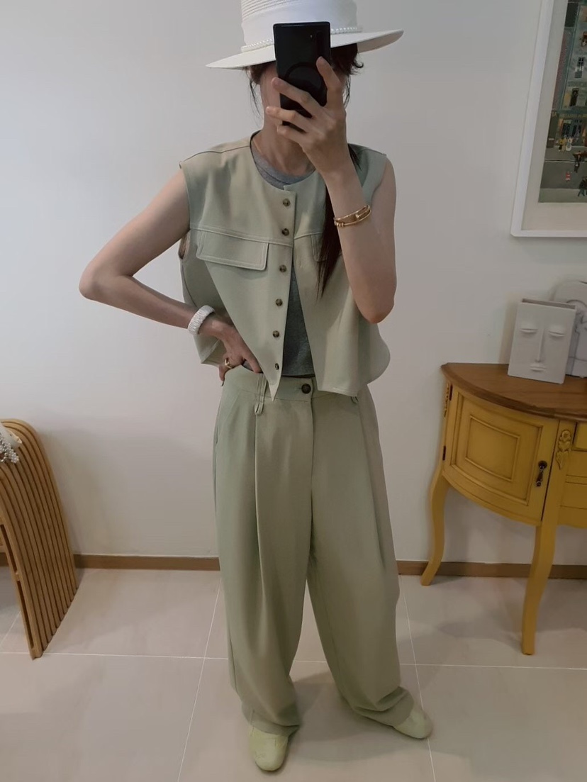 GENTLE B/LOVENTINA韓國東大門代購女裝新品26夏季馬甲LGENTLE B/LOVENTINA馬甲