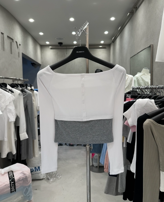 CELEBRITY-A韓國東大門代購女裝新品26夏季26春夏長袖T恤打折CELEBRITY-A長袖T恤圖色1