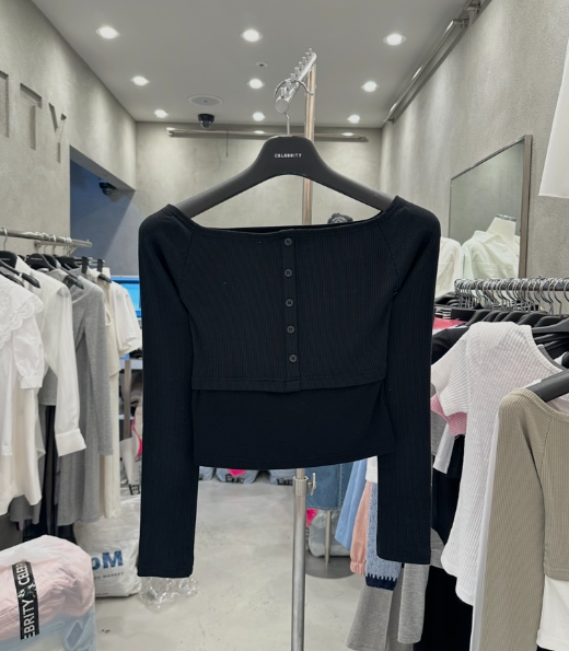 CELEBRITY-A韓國東大門代購女裝新品26夏季26春夏長袖T恤打折CELEBRITY-A長袖T恤圖色2