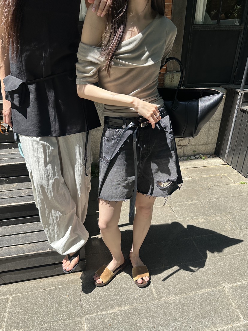 BOWIE韓國東大門直郵女裝新品26夏季26春夏人氣推薦T恤露肩BOWIET恤