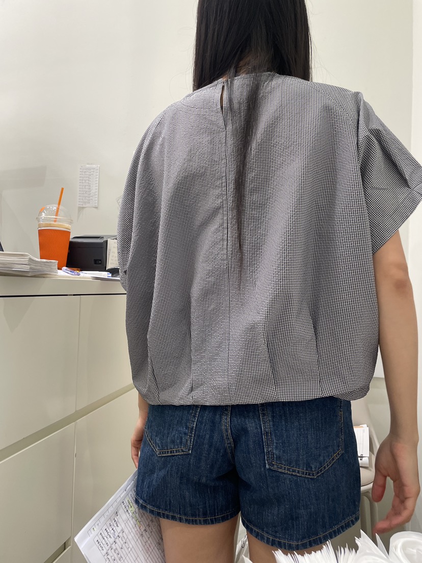 AMY GRACE-A韓國東大門代購女裝新品人氣推薦襯衫蕾絲衫LAMY GRACE襯衫/蕾絲衫